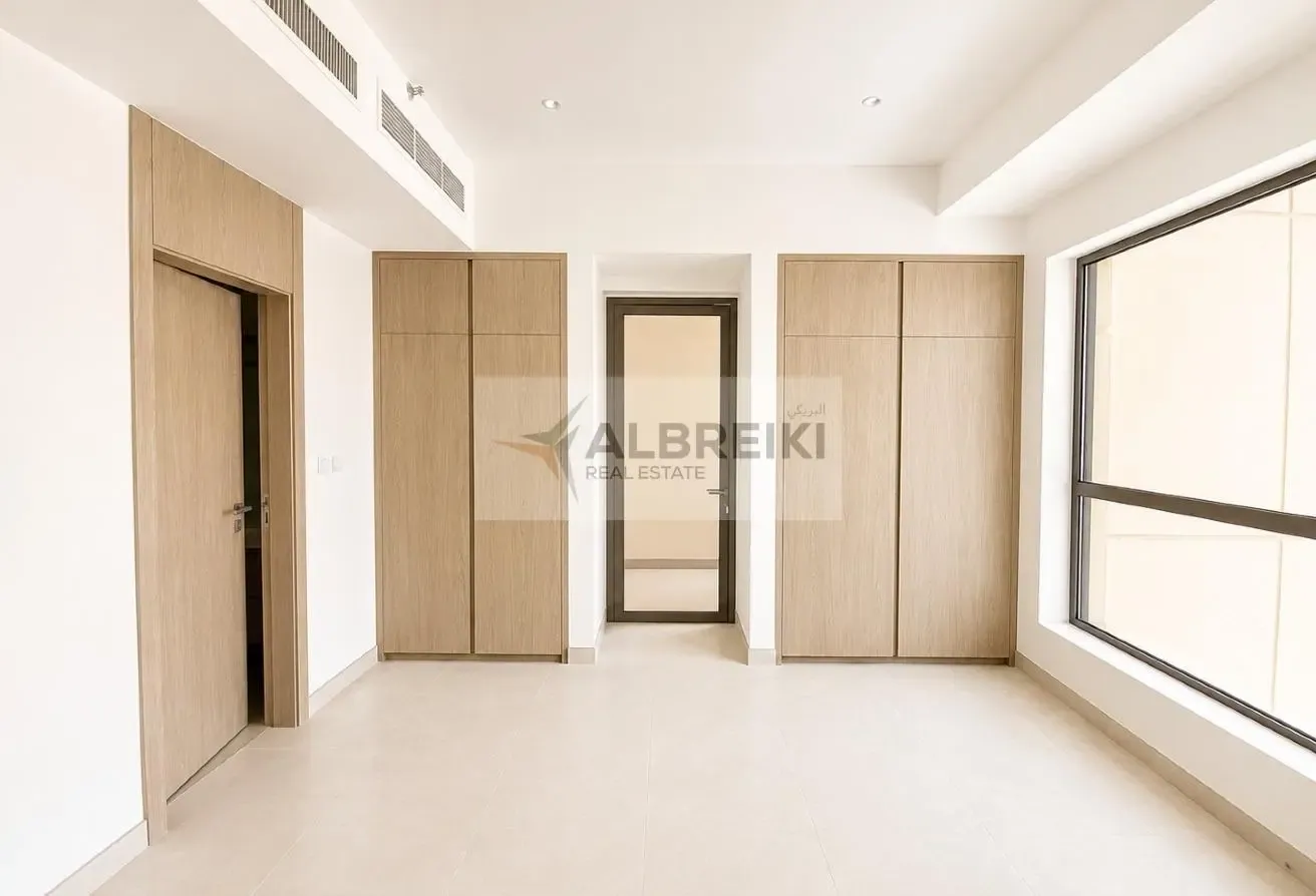 Spacious 4BR| Fully Renovated | Premium finishes
