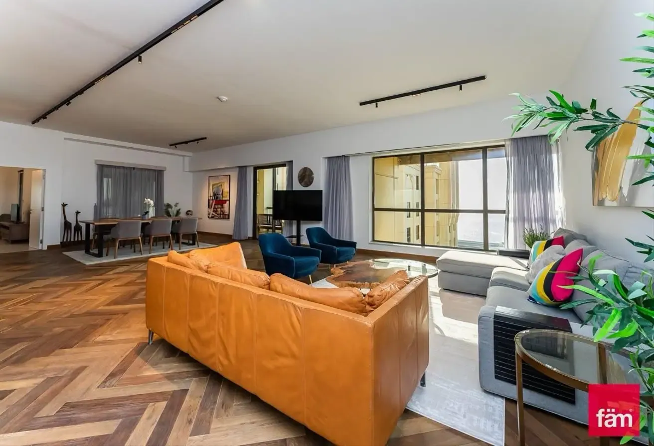 High Quality Upgrade I Fully Furnished I Sea View