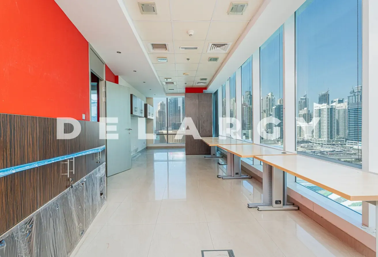 Vacant Fitted Office | A-Grade | Metro Access