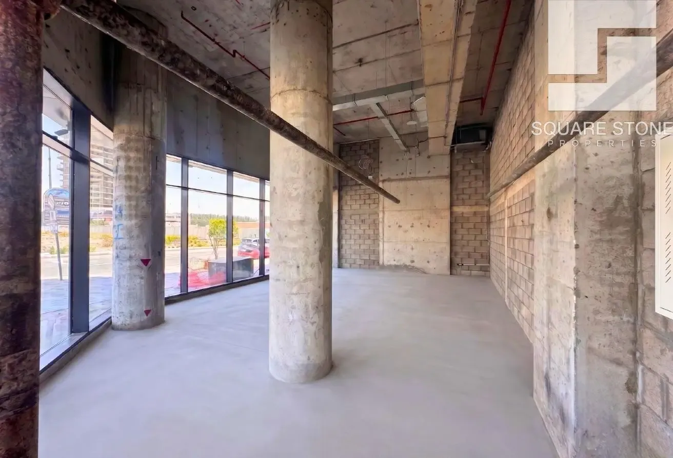 Corner Retail I Easy Access I Prime Location