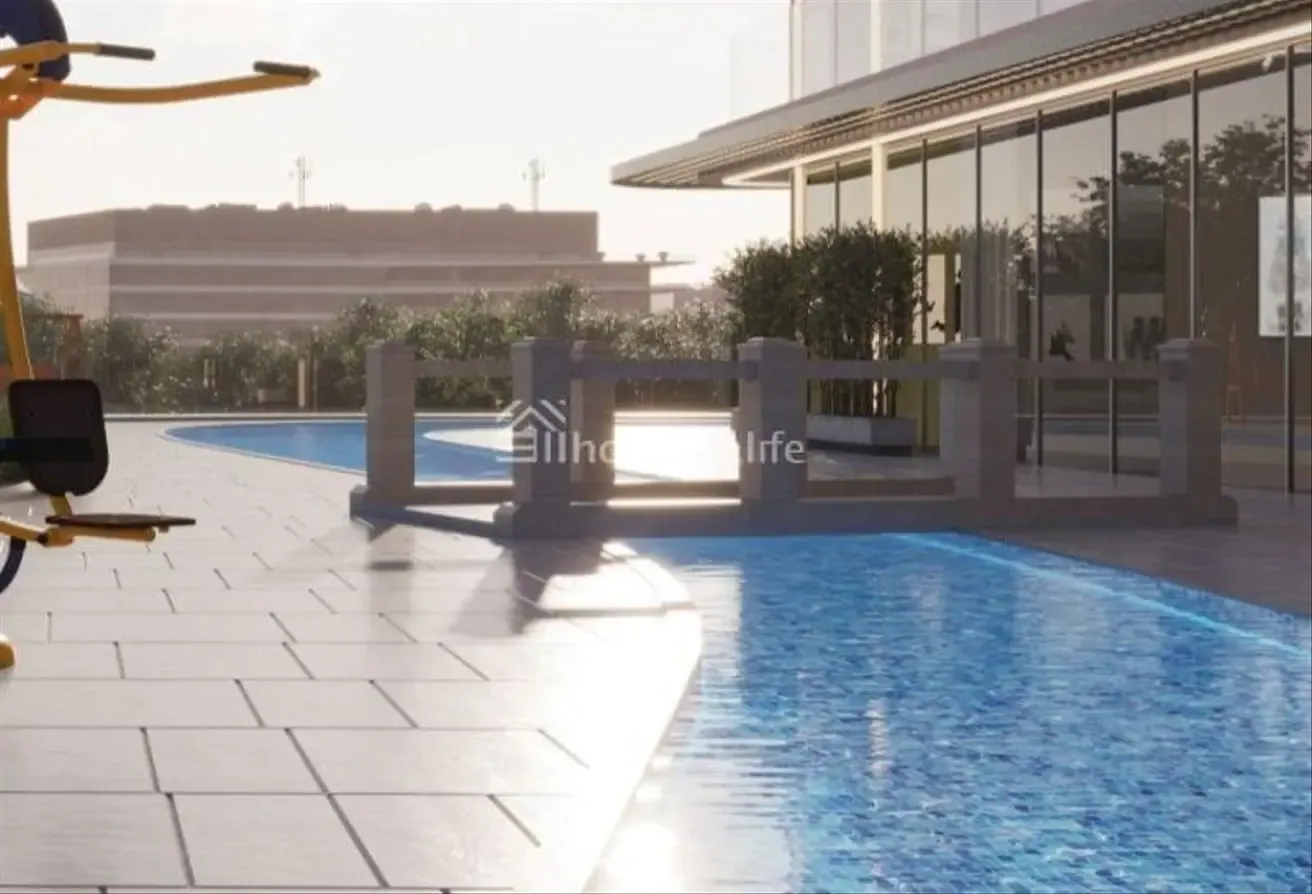 Luxury Living | Premium Waterfront Retail