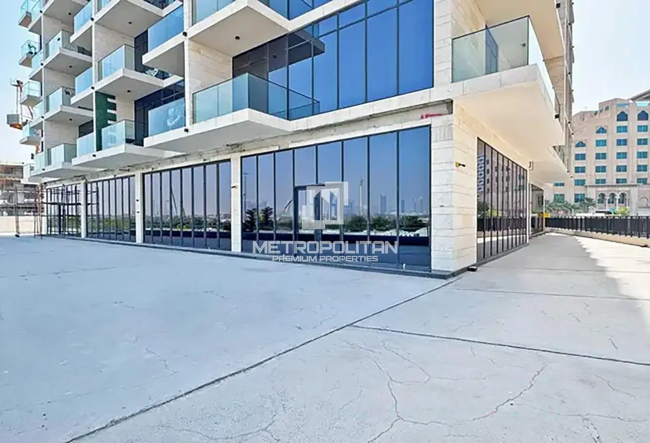 Retail Burj Khalifa View | 15,496 Ft | Negotiable