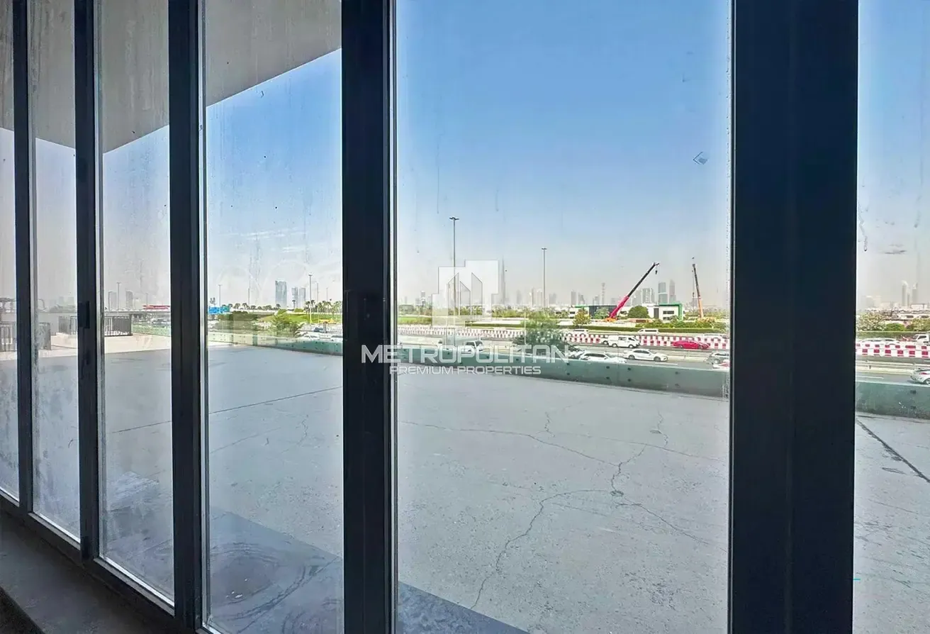Retail Burj Khalifa View | 15,496 Ft | Negotiable