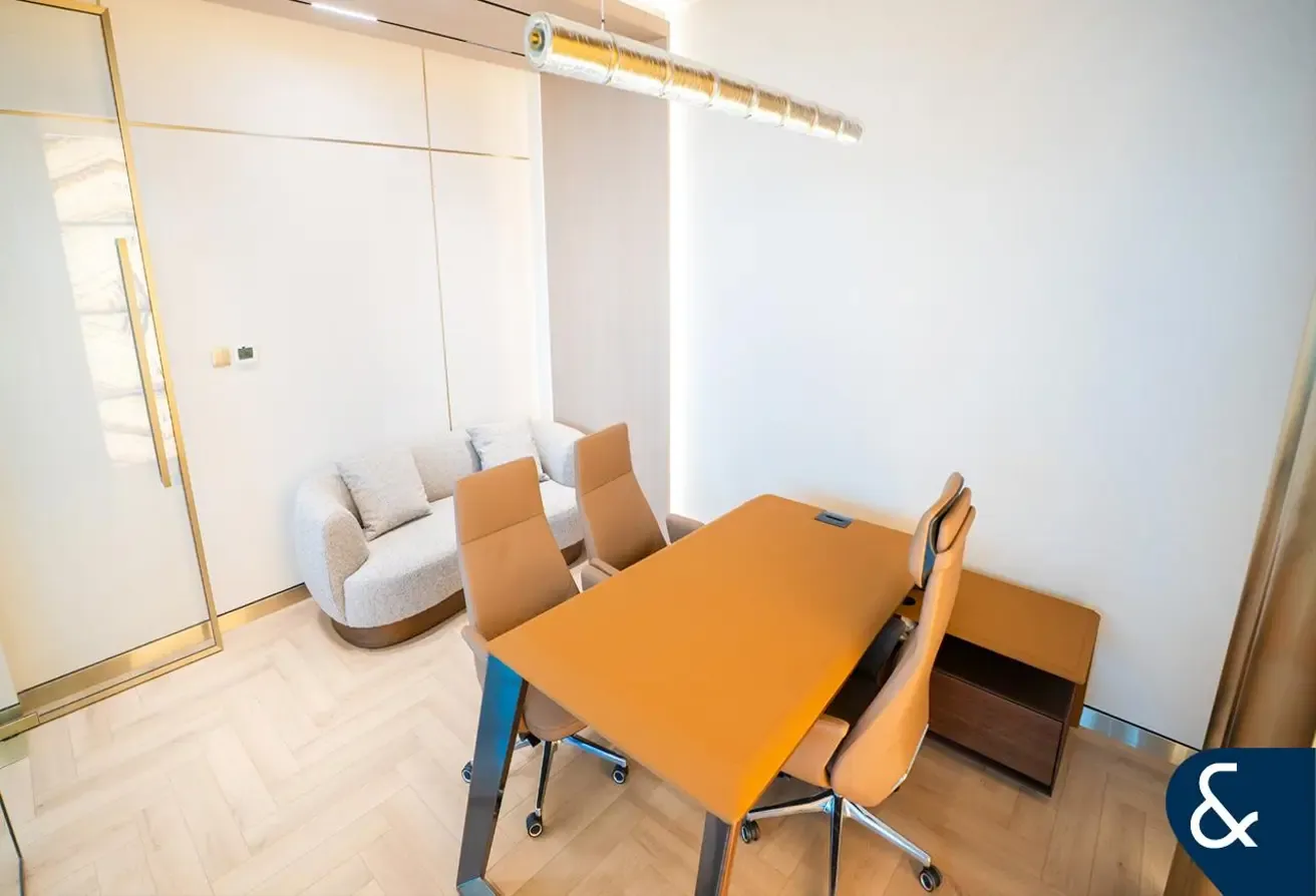 Luxury Furnished | Vacant | Grade A