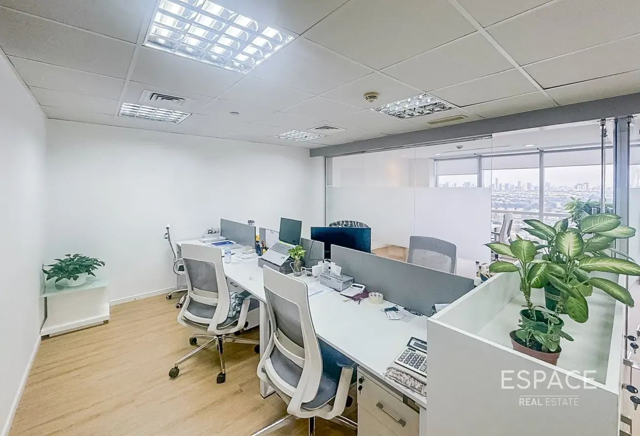 Grade A| Furnished | Emirates Living View