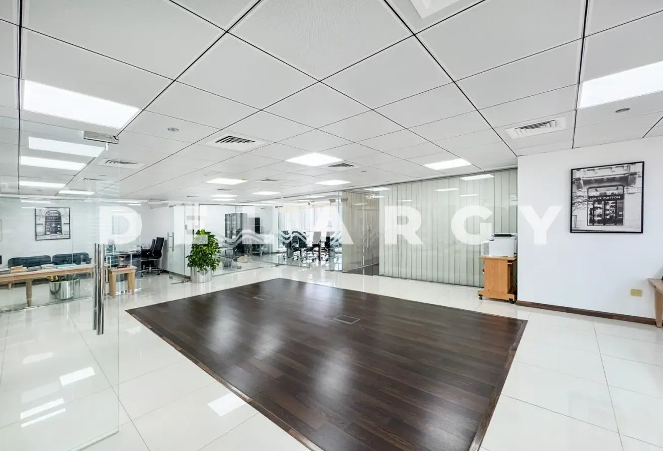 Community Expert | Fully Fitted | Grade A