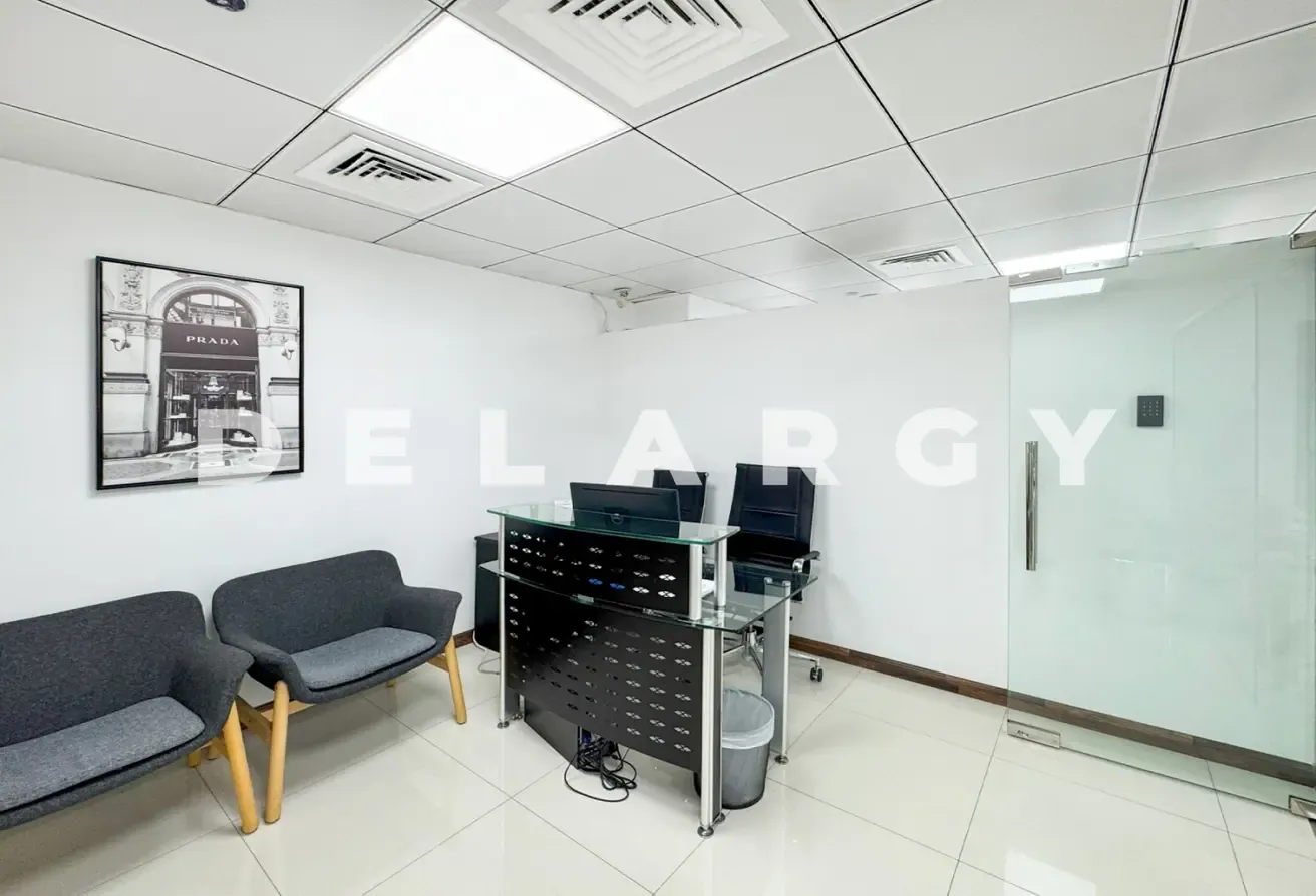 Community Expert | Fully Fitted | Grade A