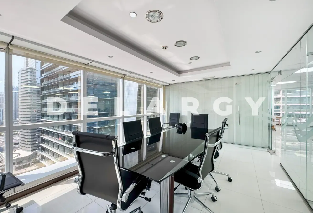 Community Expert | Fully Fitted | Grade A