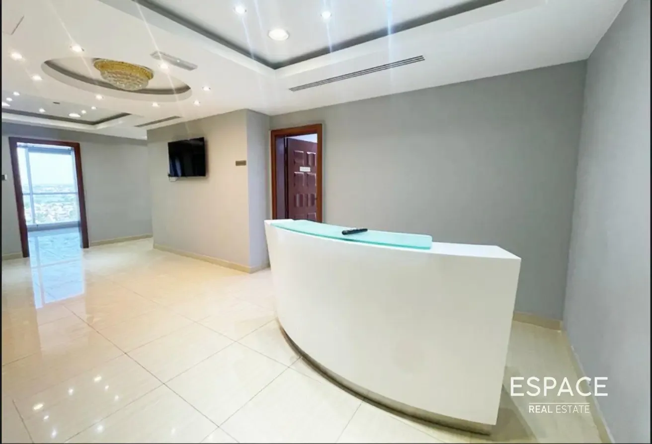 Fully Furnished | Vacant | Fully Fitted