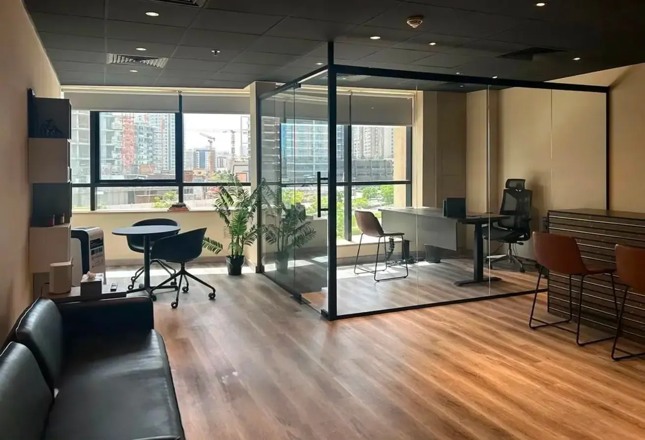 Vacant | Furnished | Ready for Business