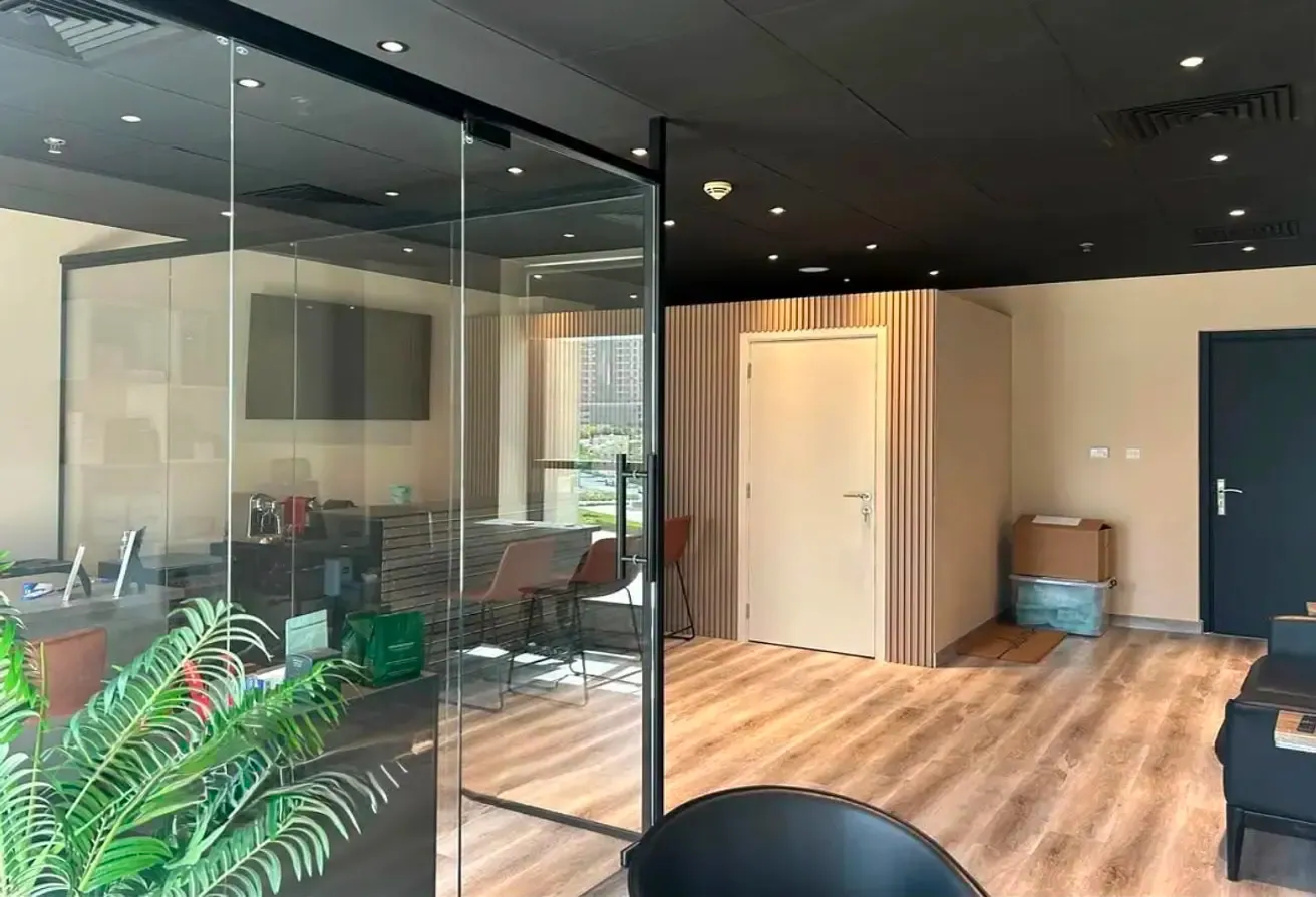 Vacant | Furnished | Ready for Business
