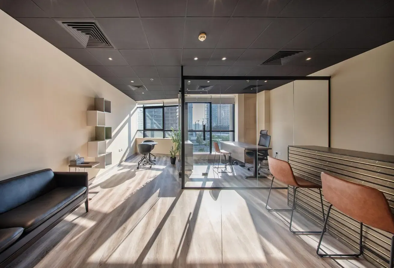 Vacant | Furnished | Ready for Business
