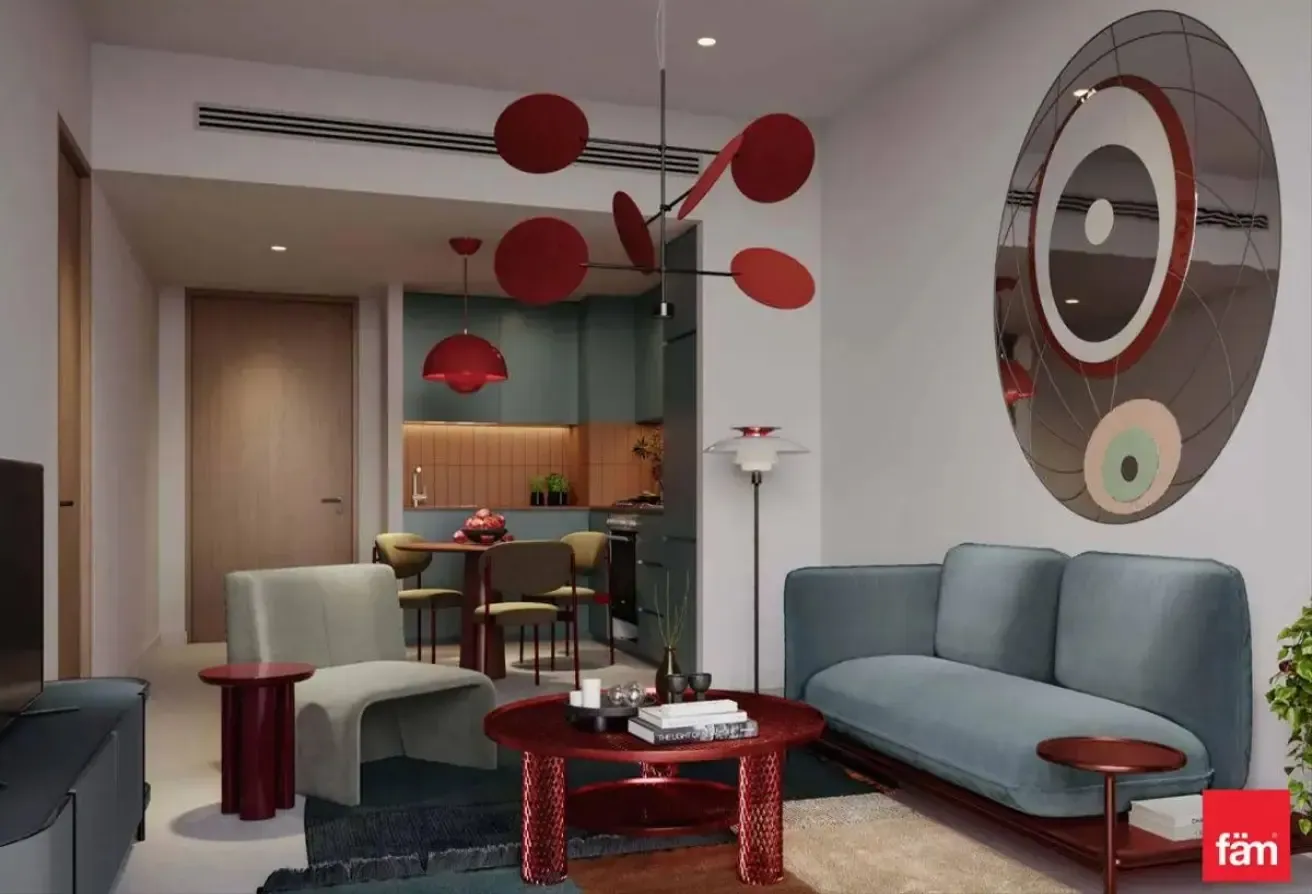 Canal & Peninsula Side | Spacious