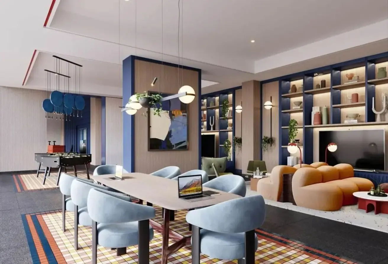 Canal & Peninsula Side | Spacious