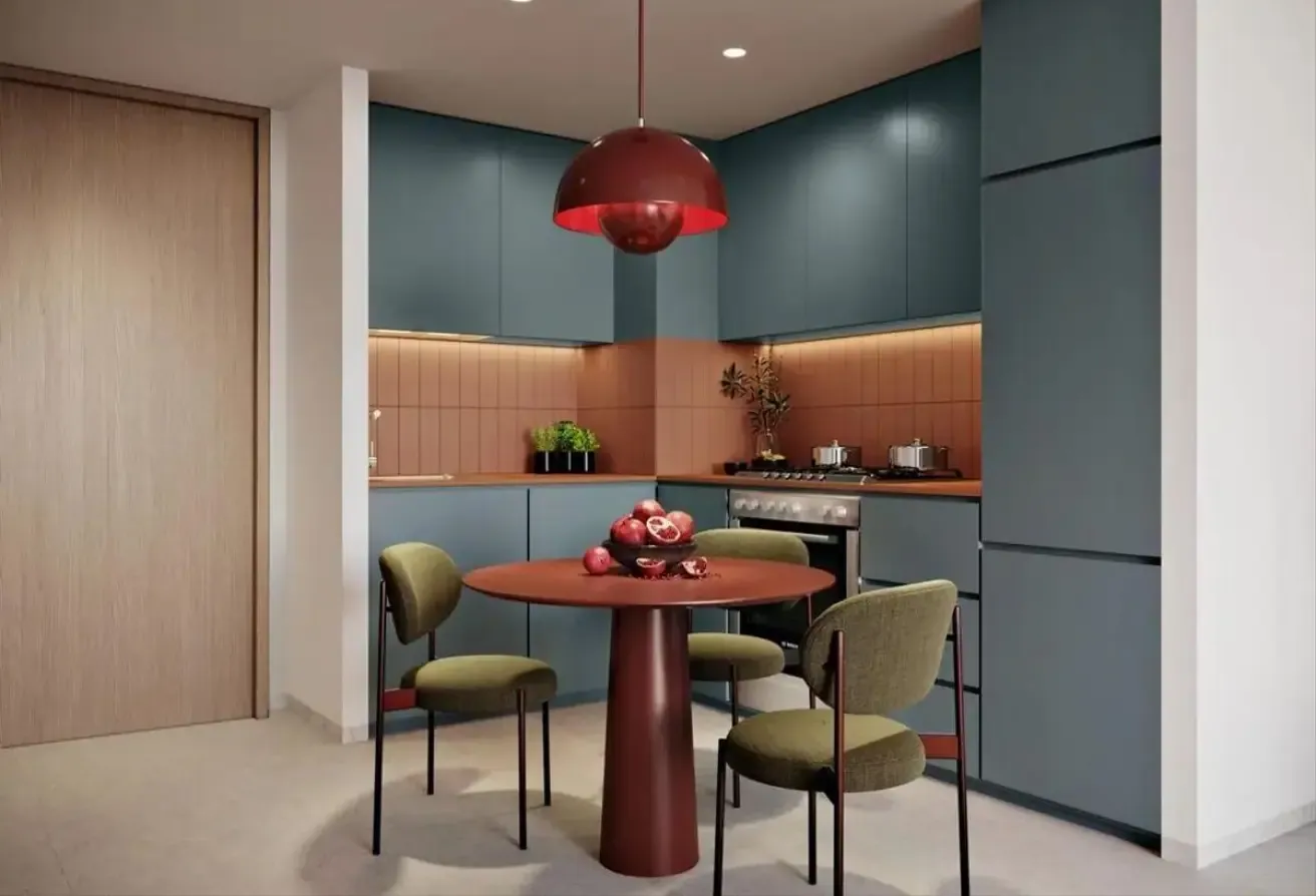 Canal & Peninsula Side | Spacious