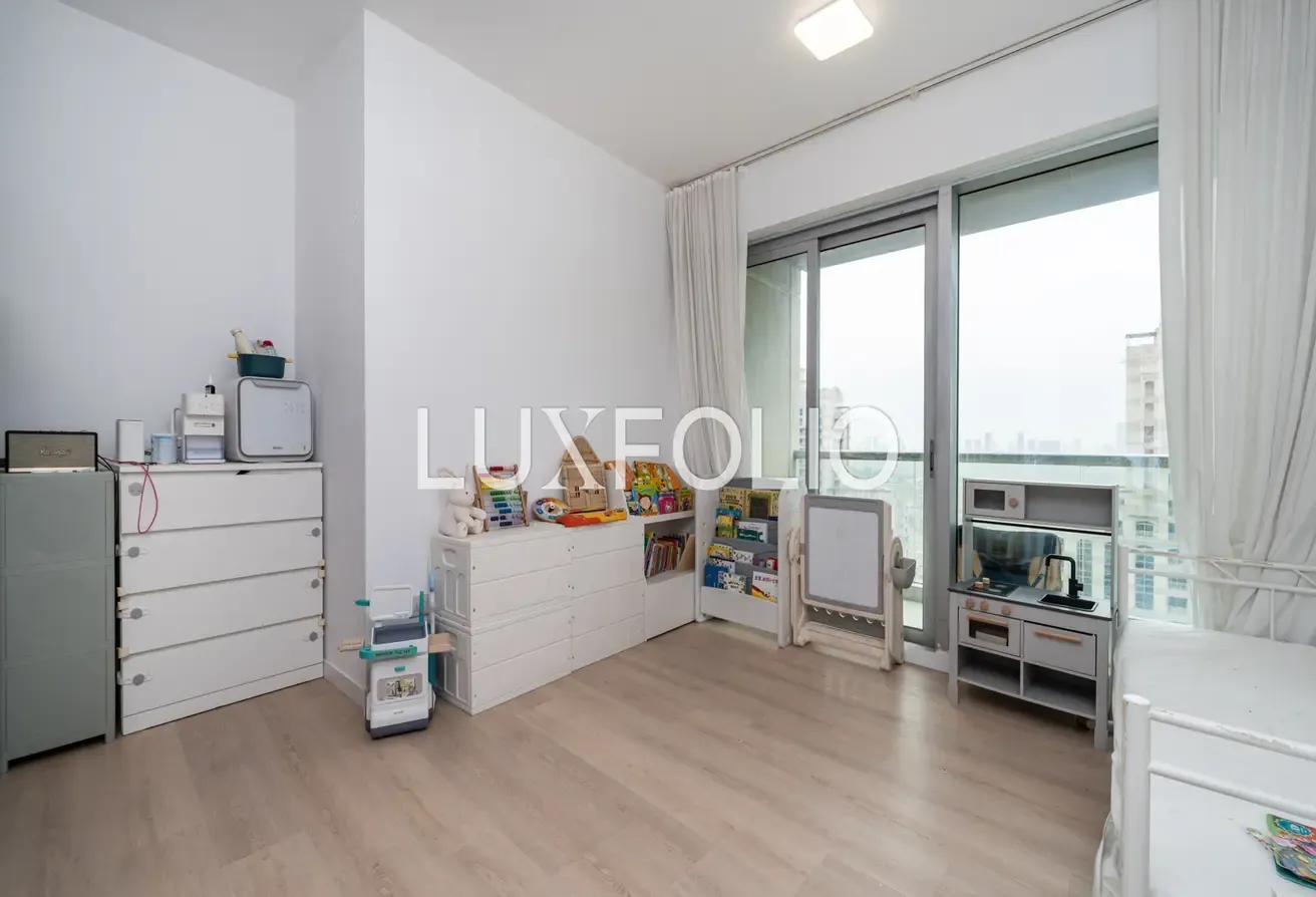 1 BEDROOM | UPGRADED | VACANT ON TRANSFER
