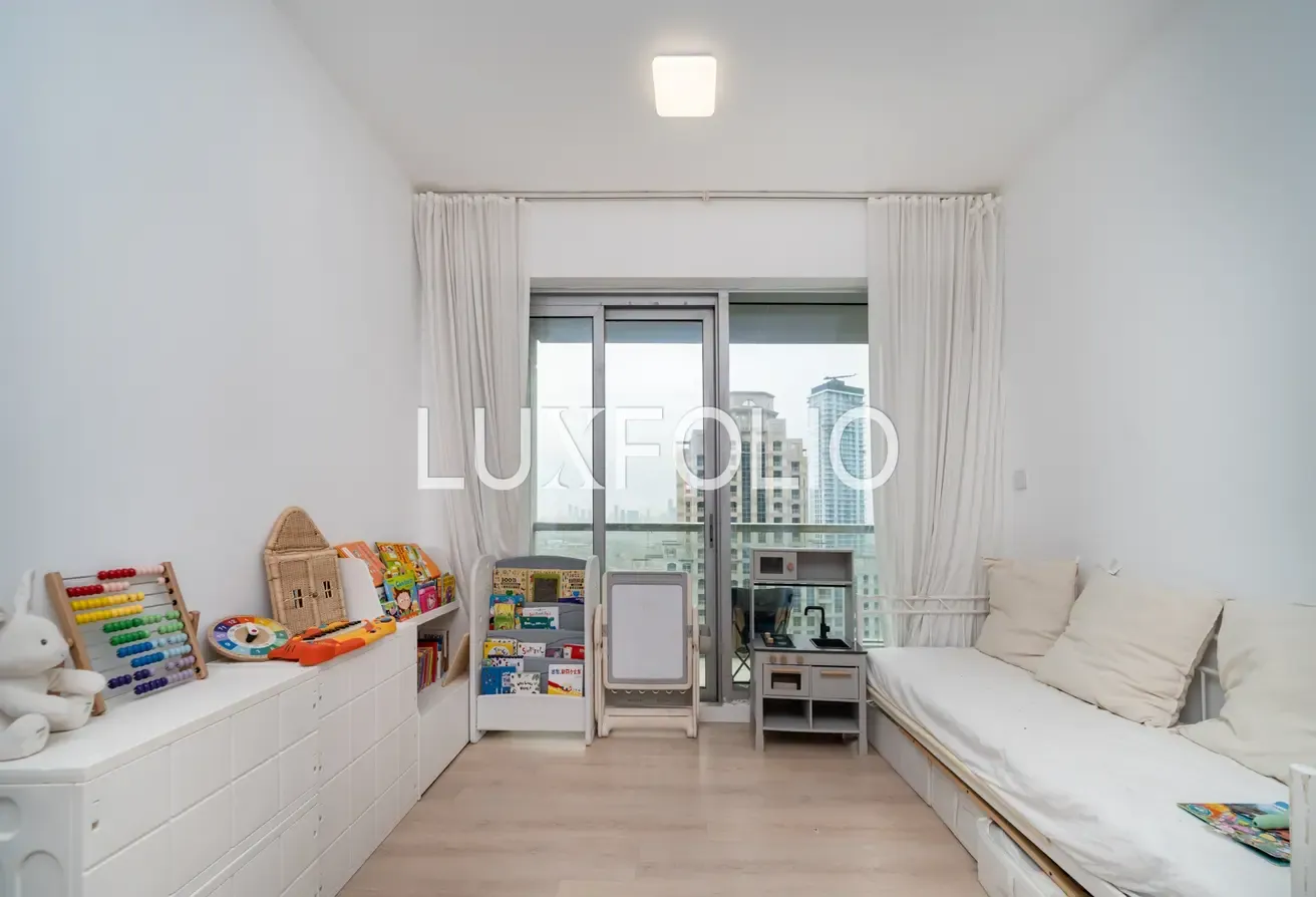 1 BEDROOM | UPGRADED | VACANT ON TRANSFER