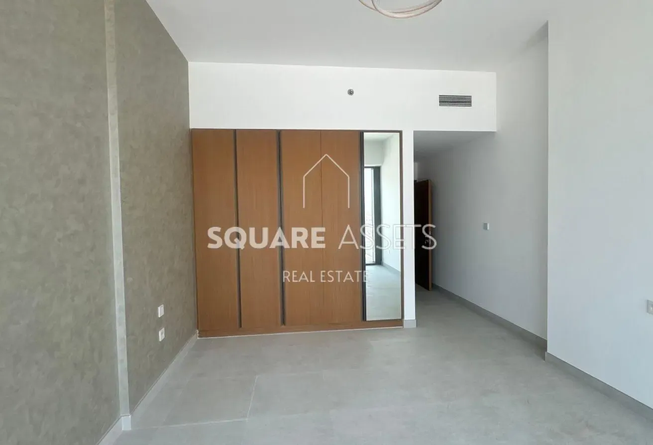Waterfront 1BR | Stunning Open Views
