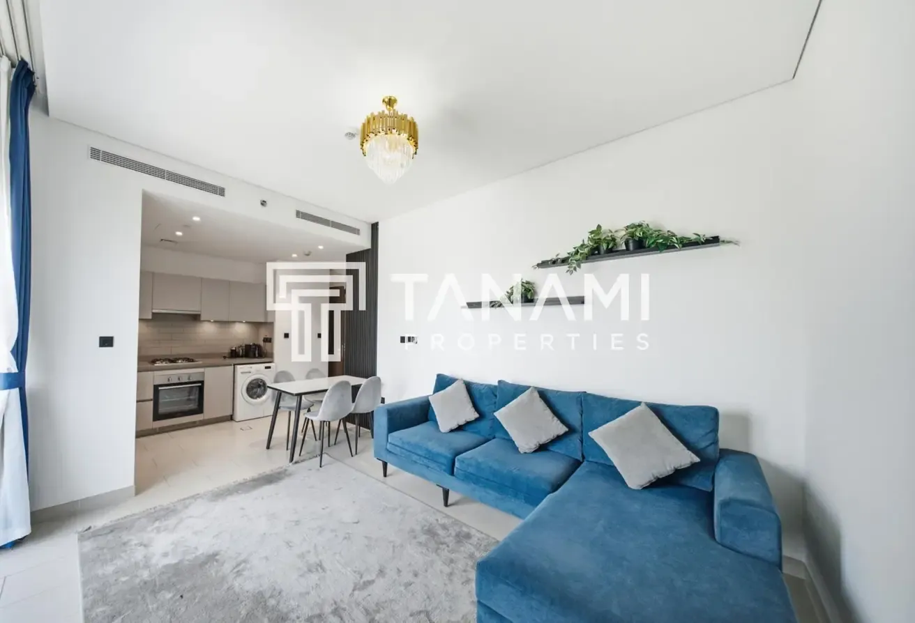 Contemporary 2BR | Excellent Location|Family Home