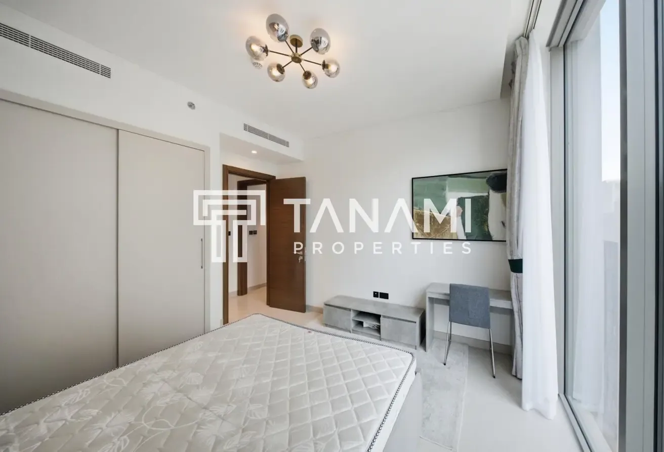 Contemporary 2BR | Excellent Location|Family Home