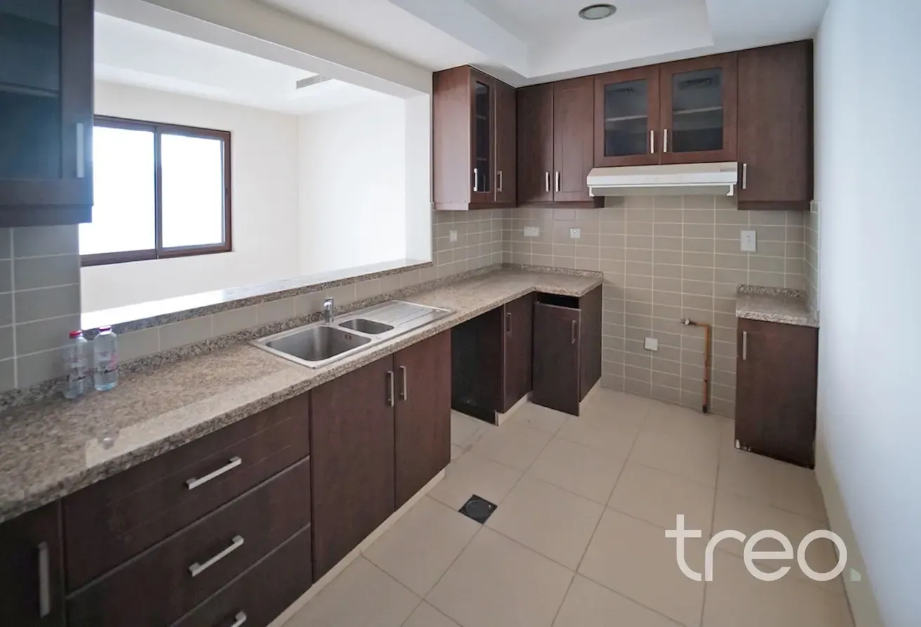 Close to pool and park | Mira 2 | VOT