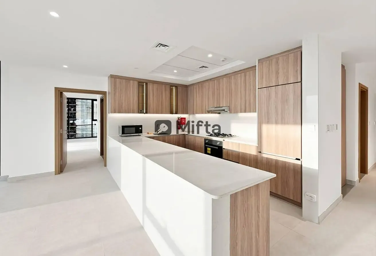 Brand New | Stunning 1 BR | Sea Views