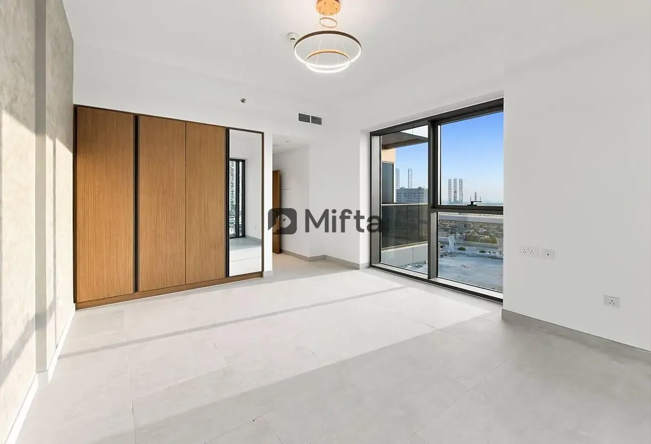 Brand New | Stunning 1 BR | Sea Views