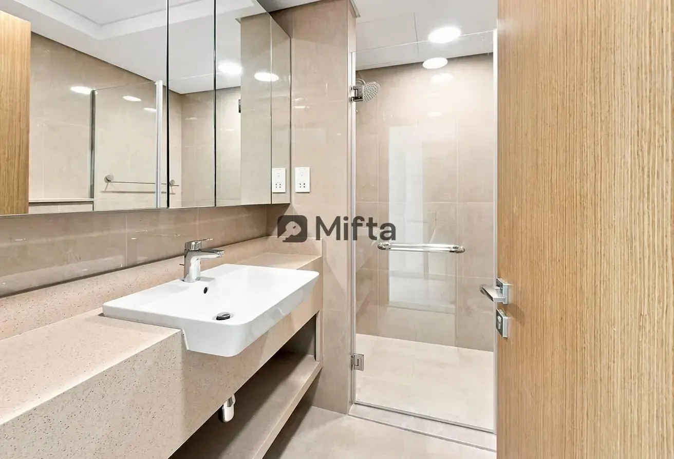 Brand New | Stunning 1 BR | Sea Views
