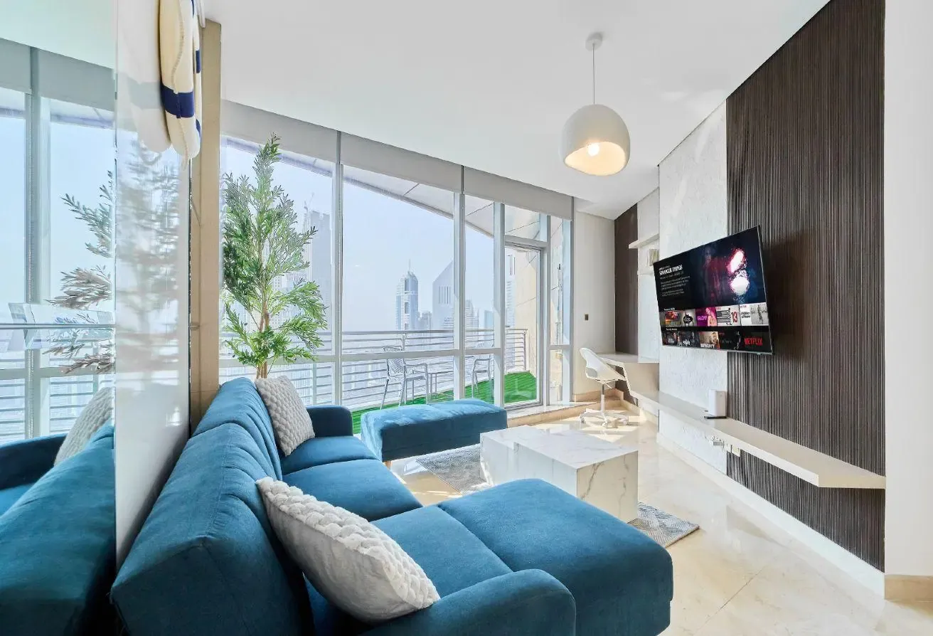 Sky Gardens Luxury Home | Stunning Views
