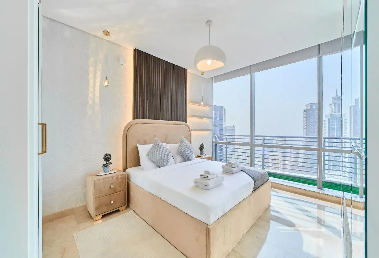 Sky Gardens Luxury Home | Stunning Views