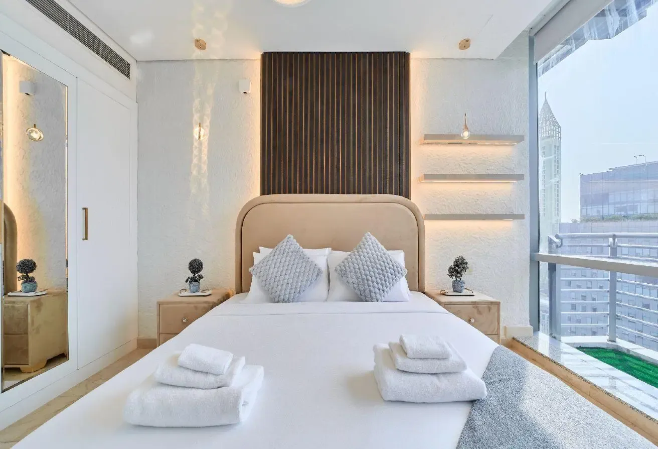 Sky Gardens Luxury Home | Stunning Views