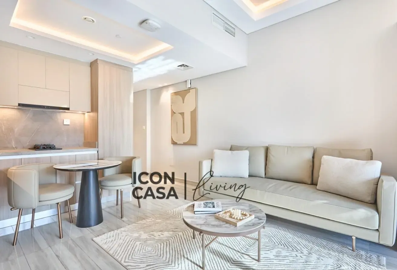 Premium Renovated Studio | Pool & Gym
