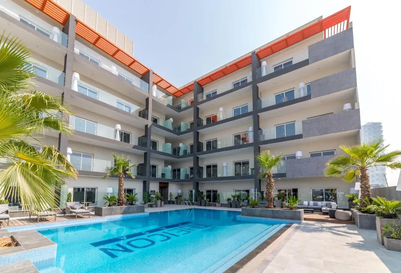 Premium Renovated Studio | Pool & Gym