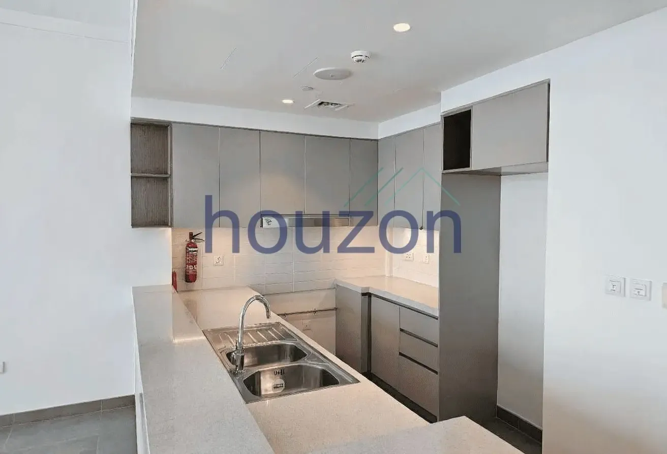Vacant | Spacious 3BR | Modern Layout