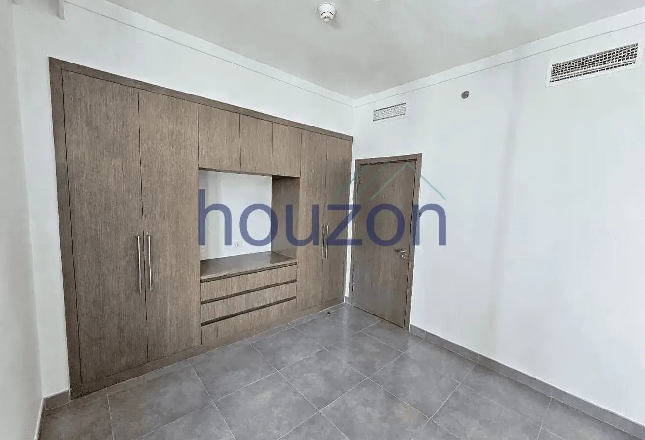 Vacant | Spacious 3BR | Modern Layout