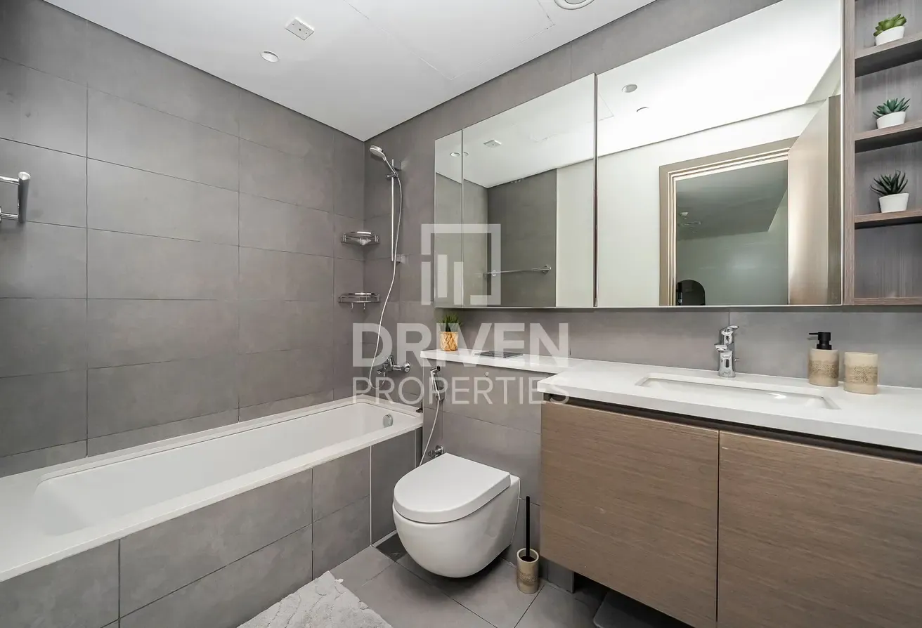 Top Tier Apt | High Floor | Majestic Views