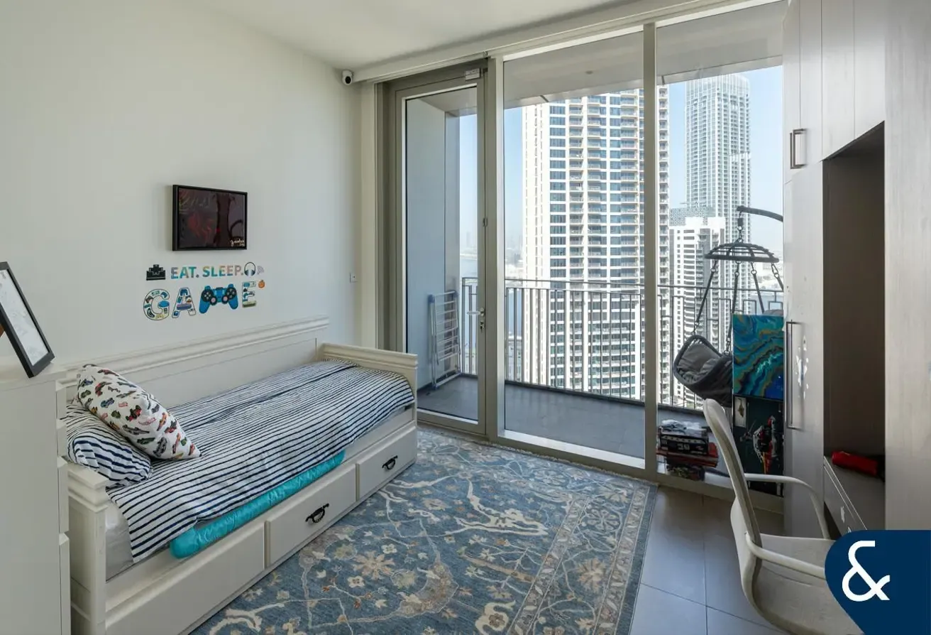 4 Bed Duplex Penthouse With Full Upgrade