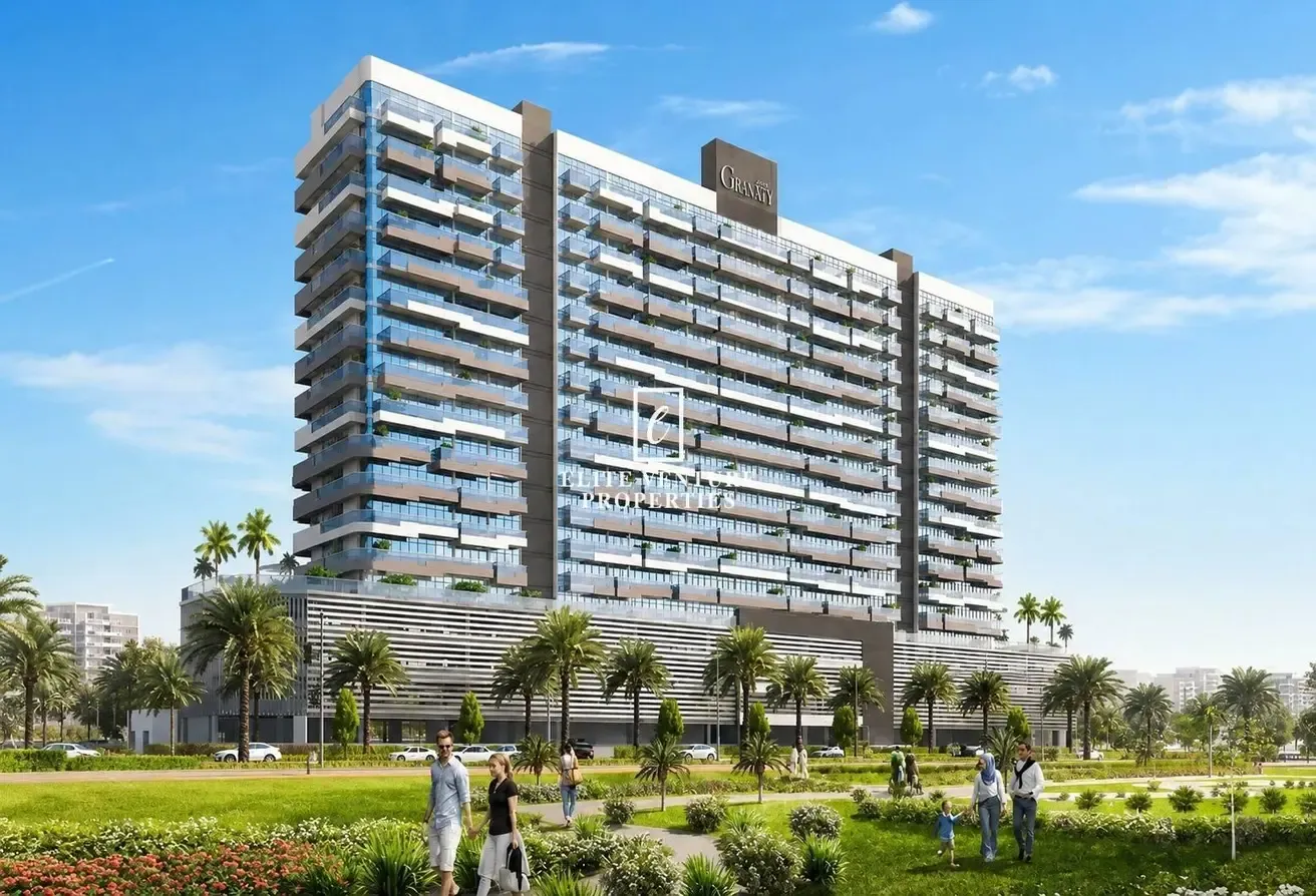 POOL VIEW | MAIN ROAD VIEW | PRIME LOCATION