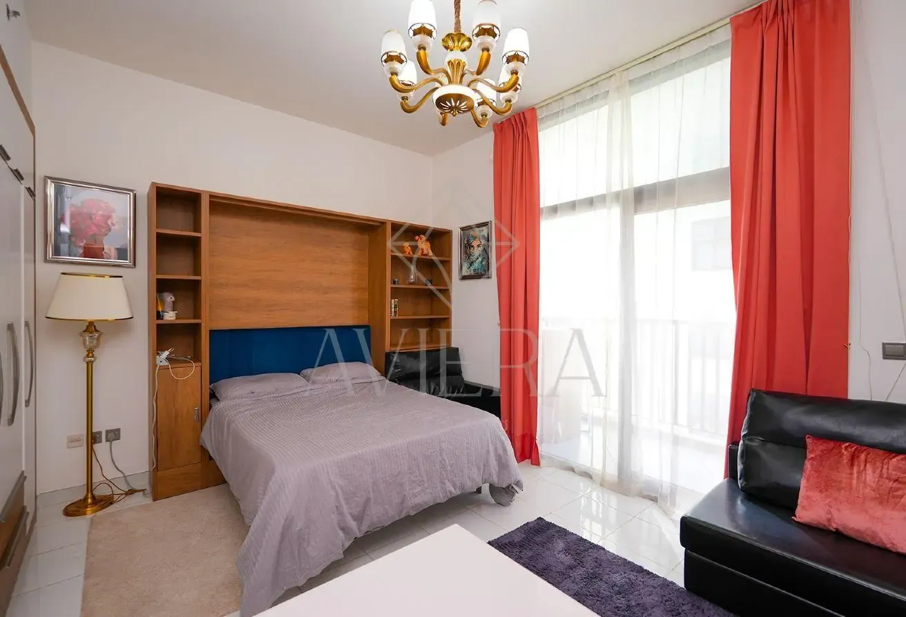 Prime Location | Close to Metro | High ROI
