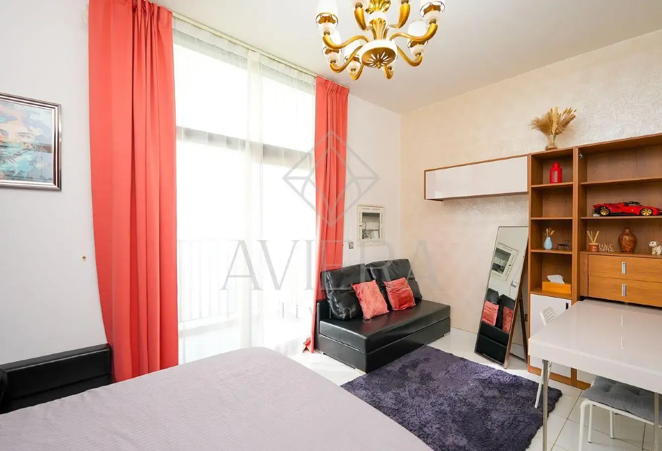 Prime Location | Close to Metro | High ROI