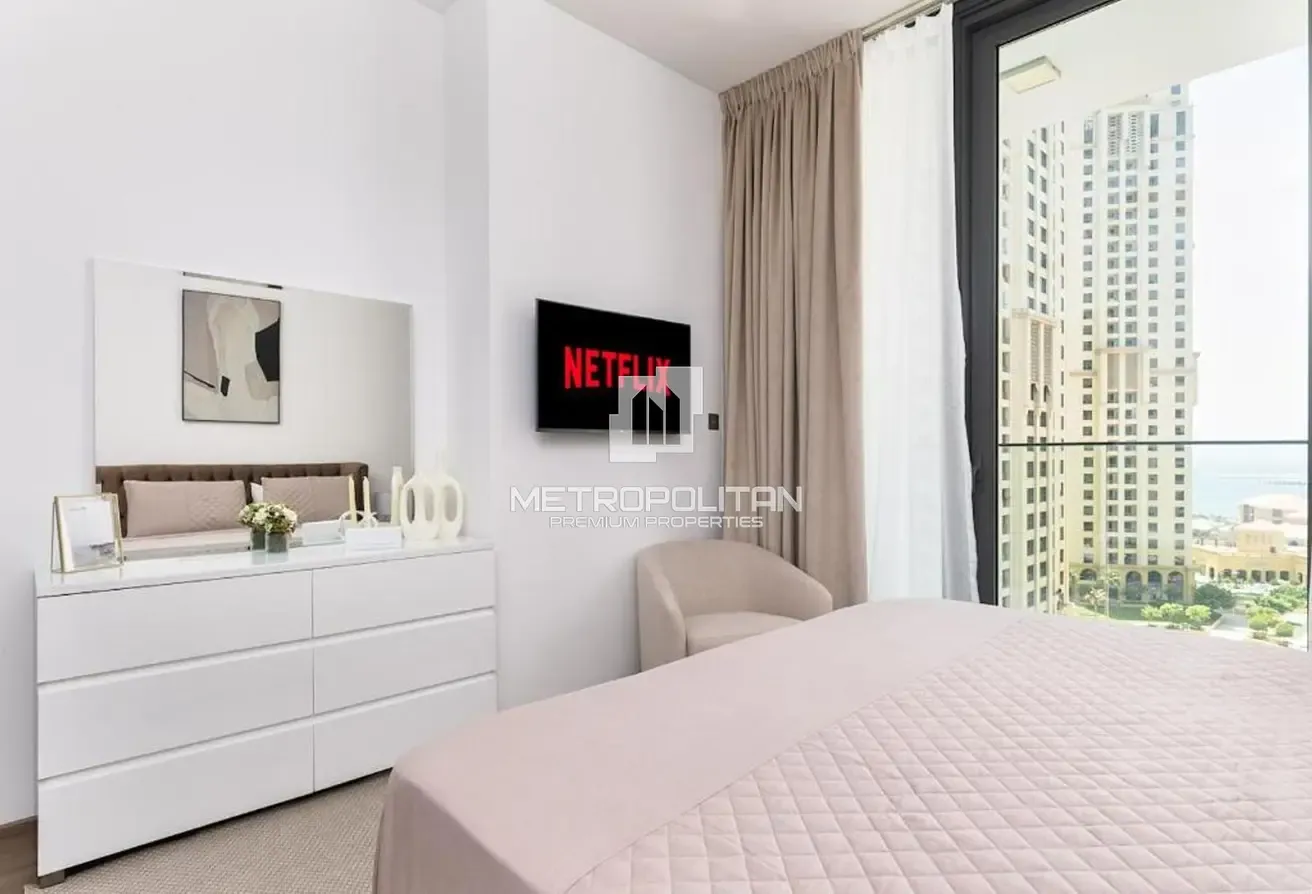 1 Bed | Partial Sea View | Furnished and Equipped