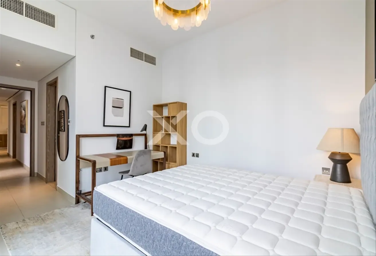 Marina View | Vacant | Modern | + maids