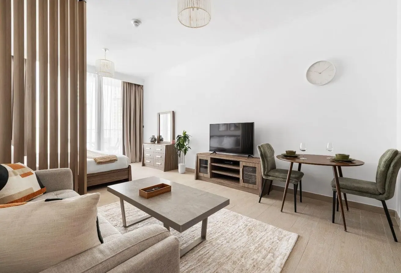 Modern Studio | Balcony | Prime Location