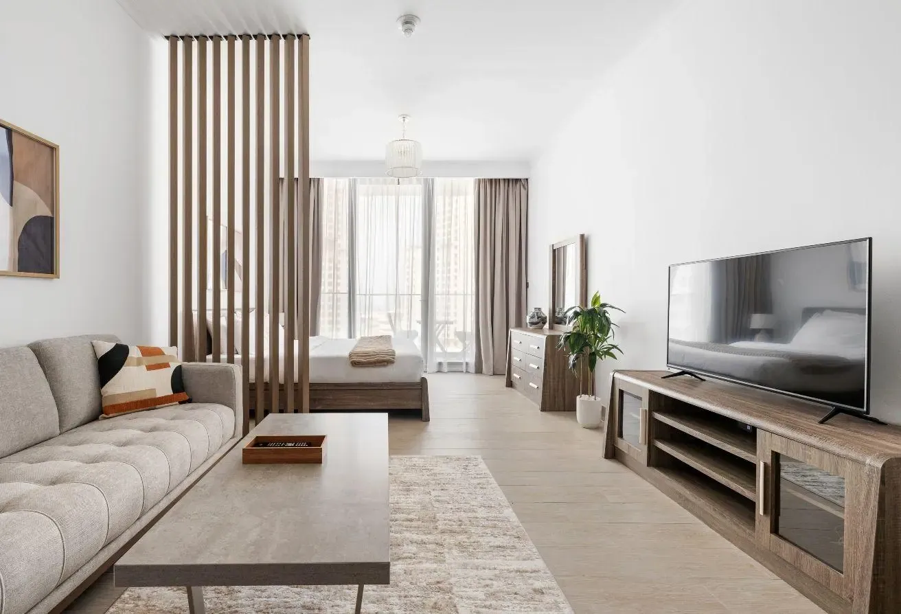 Modern Studio | Balcony | Prime Location