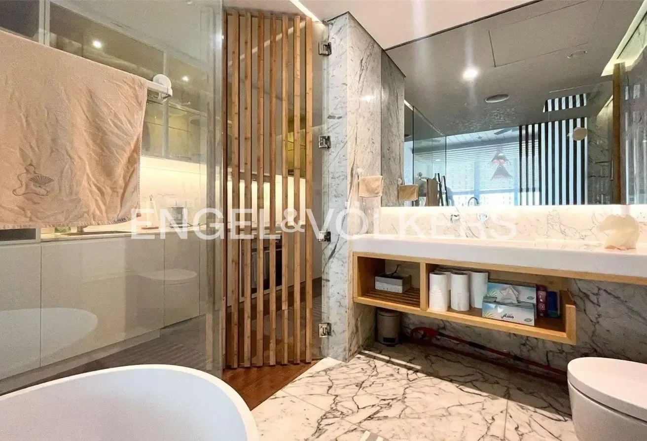 FULLY UPGRADED | VACANT  | FURNISHED