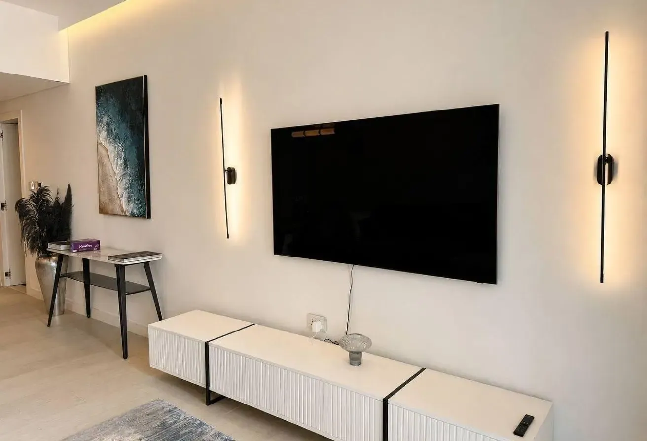 Marina & Sea Views / Furnished 1BR / Upgraded