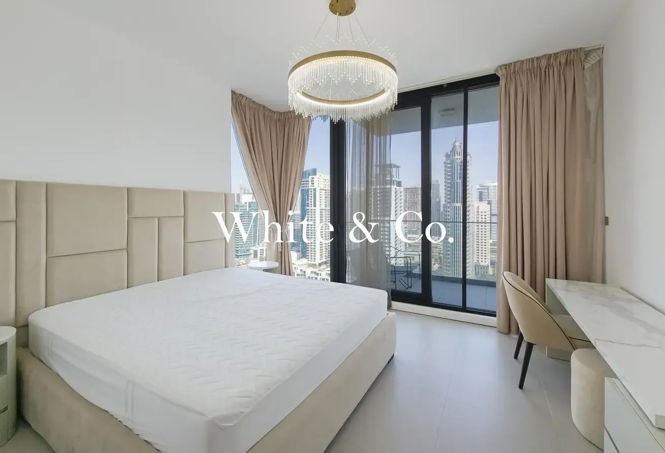 Vacant | Furnished | Full Marina Views