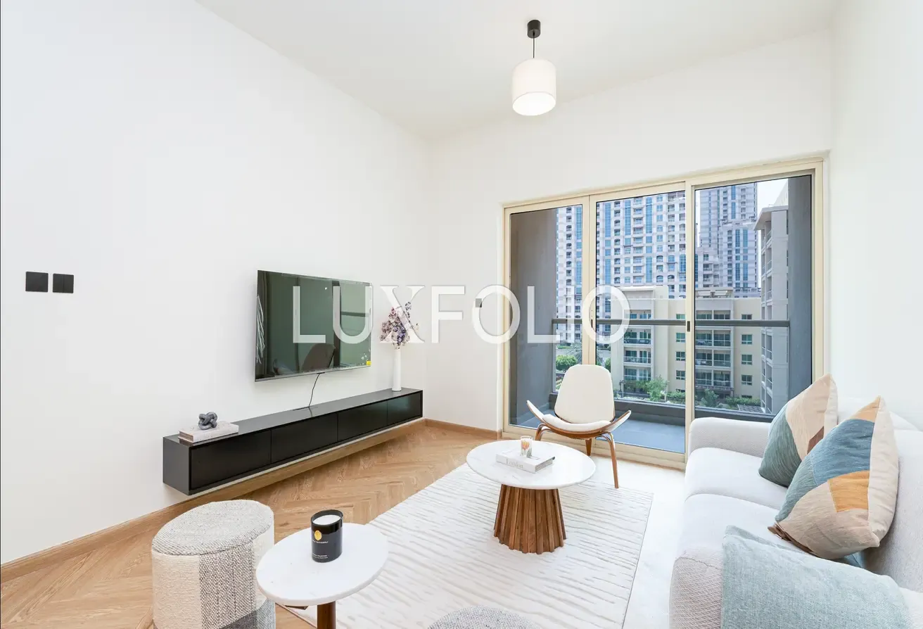 Largest 1 Bed | 800sq.ft | Vacant Now