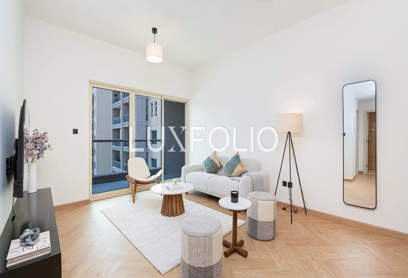 Largest 1 Bed | 800sq.ft | Vacant Now