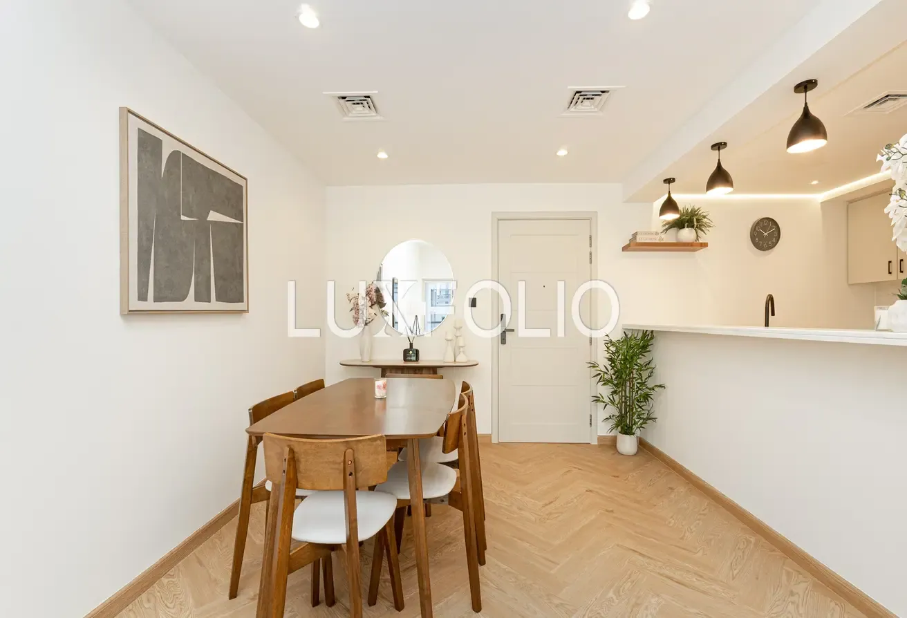 Largest 1 Bed | 800sq.ft | Vacant Now
